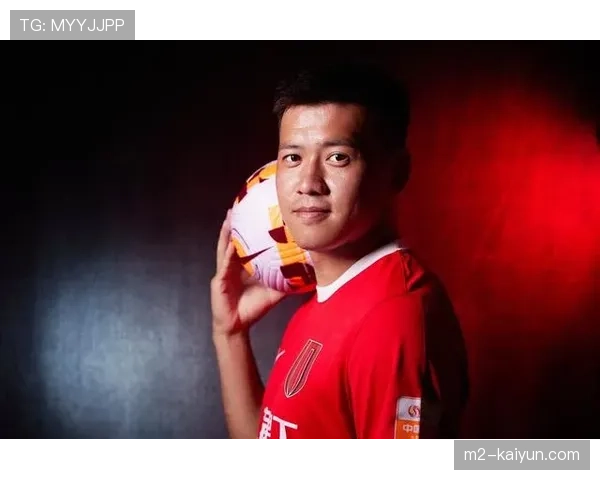 费利佩复出即戴帽 成都蓉城锋线深度令人艳羡